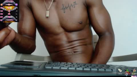 Snapshot of drake_brown_23 chatting on January 9, 9:27 am Drake 23 online show from January 9, 9:27 am