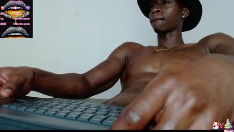 Snapshot of drake_brown_23 chatting on January 15, 10:06 am Drake 23 online show from January 15, 10:06 am