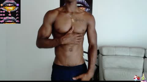 Snapshot of drake_brown_23 chatting on January 16, 1:27 am Drake 23 online show from January 16, 1:27 am