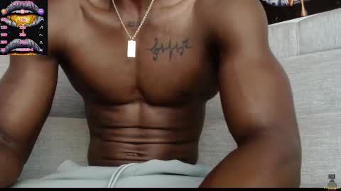 Snapshot of drake_brown_23 chatting on February 13, 6:27 pm Drake 23 online show from February 13, 6:27 pm