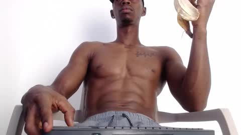 Snapshot of drake_brown_23 chatting on September 12, 1:11 pm Drake 23 online show from September 12, 1:11 pm