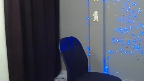 Snapshot of drake_the_kingmaster chatting on January 7, 11:45 pm ig kingmaster777 online show from January 7, 11:45 pm