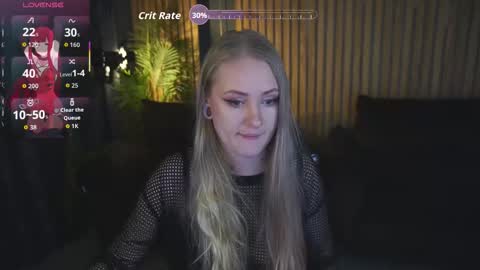 Snapshot of dramaquenn chatting on February 3, 6:51 am Lina online show from February 3, 6:51 am