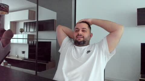 Draven A online show from January 14, 1:28 pm