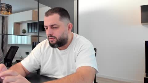 Draven A online show from February 7, 7:07 am