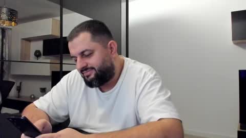 Draven A online show from February 12, 4:01 am