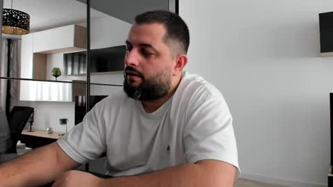 Draven A online show from February 14, 9:34 am