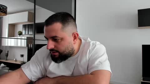 Draven A online show from February 21, 9:45 am