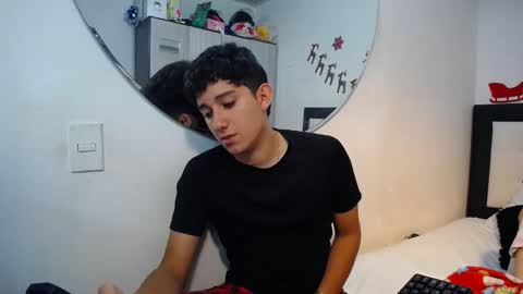 -- nicolle and jhon -- online show from January 8, 5:10 am