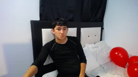 -- nicolle and jhon -- online show from February 15, 4:53 am