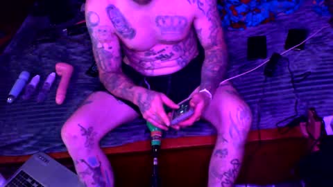 Snapshot of dreaded_folks chatting on October 29, 4:26 am dreaded_folks online show from October 29, 4:26 am