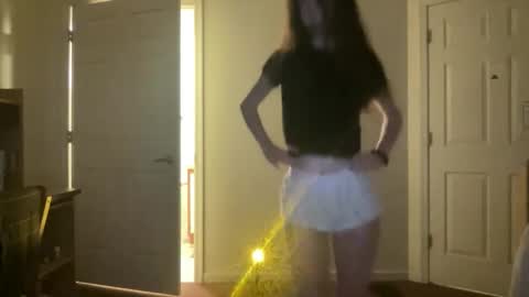 ur dream girl online show from April 22, 9:38 pm