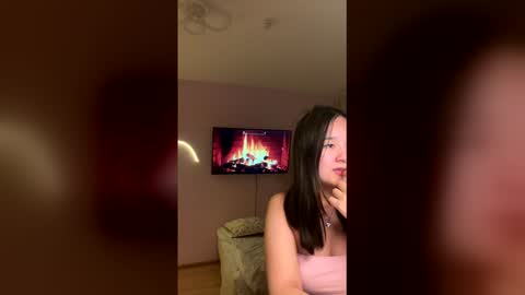 Diane and Diamon online show from April 12, 9:20 pm