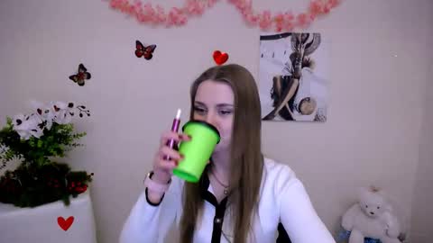 Mari online show from February 17, 11:40 am