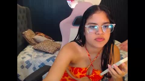 Snapshot of dream_nc chatting on May 31, 6:53 pm NIKO online show from May 31, 6:53 pm