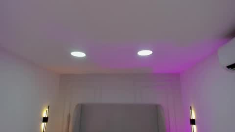 Snapshot of dream_nena chatting on October 6, 3:48 am N E N A online show from October 6, 3:48 am