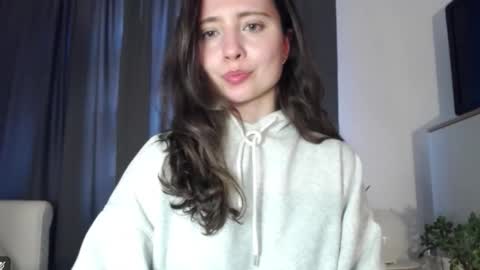 Nicole online show from March 18, 2:53 pm