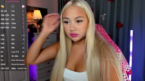  Mary   pvt open    use pink and blue app lovense online show from April 4, 3:42 pm