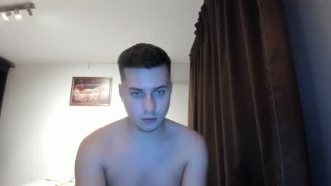 Johnny online show from November 21, 3:33 pm