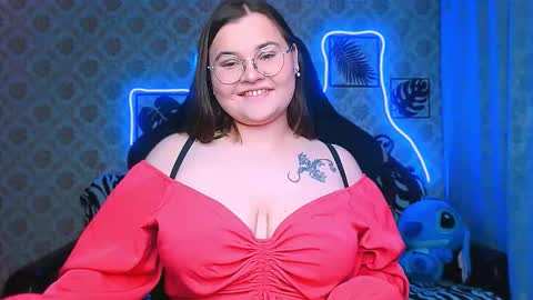 dreamforyoue2 online show from October 17, 8:00 pm