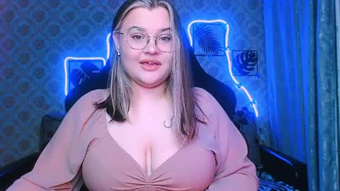 dreamforyoue2 online show from March 27, 7:24 pm