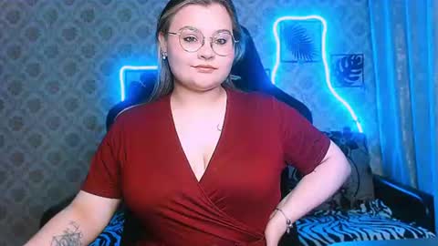 dreamforyoue2 online show from June 29, 7:03 pm