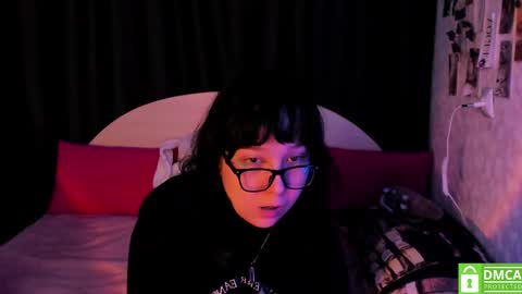 Snapshot of dreamgirllove chatting on December 19, 2:07 am Billy online show from December 19, 2:07 am