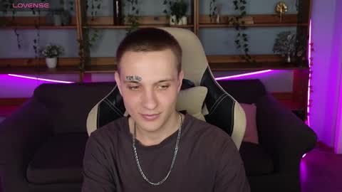 im Kai ntmu online show from April 12, 9:03 am