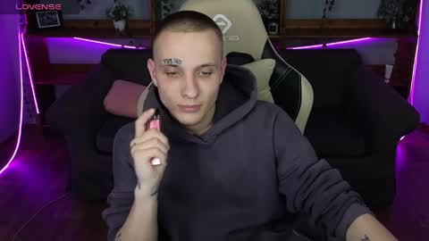 im Kai ntmu online show from April 17, 3:59 pm