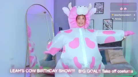 dreamleah_ online show from October 24, 5:59 am