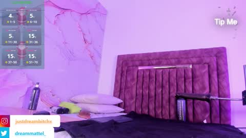 Dream Matell online show from December 18, 4:07 am