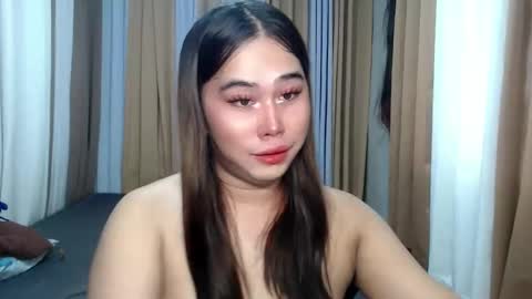 Snapshot of dreammegan chatting on October 4, 7:50 am Stacy DONT FORGET TO FOLLOW ME AND THUMBS UP my wife samgrg2 online show from October 4, 7:50 am