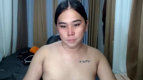 Snapshot of dreammegan chatting on October 11, 6:17 pm Stacy DONT FORGET TO FOLLOW ME AND THUMBS UP my wife samgrg2 online show from October 11, 6:17 pm