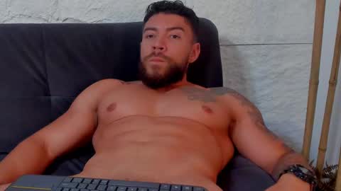 Snapshot of dreammr1 chatting on March 5, 4:35 pm cris online show from March 5, 4:35 pm