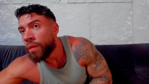 Snapshot of dreammr1 chatting on March 11, 2:51 pm cris online show from March 11, 2:51 pm