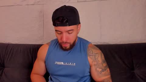 Snapshot of dreammr1 chatting on October 13, 11:05 pm cris online show from October 13, 11:05 pm