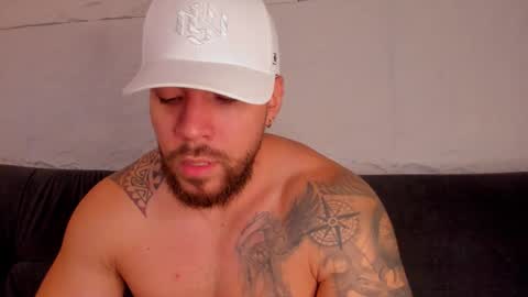 Snapshot of dreammr1 chatting on October 15, 3:12 pm cris online show from October 15, 3:12 pm