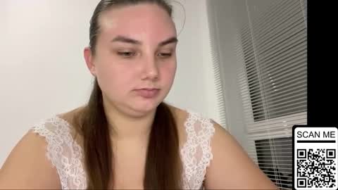 Mila online show from October 26, 8:04 pm