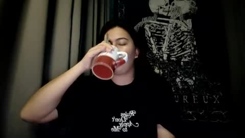 Snapshot of dreamycreamyst chatting on December 17, 4:00 pm dreamycreamyst online show from December 17, 4:00 pm