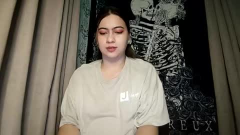 Snapshot of dreamycreamyst chatting on February 23, 8:55 pm dreamycreamyst online show from February 23, 8:55 pm