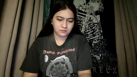 Snapshot of dreamycreamyst chatting on February 26, 9:48 pm dreamycreamyst online show from February 26, 9:48 pm