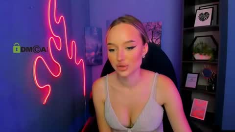 Ivy online show from July 2, 1:28 pm