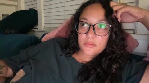 RIRI OR DREAMY online show from September 18, 3:19 am