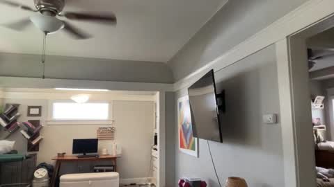 RIRI OR DREAMY online show from April 19, 7:38 pm