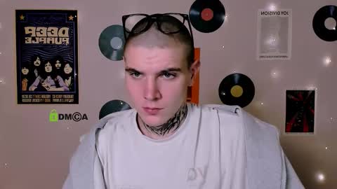 drew_soft_ online show from December 2, 2:06 am