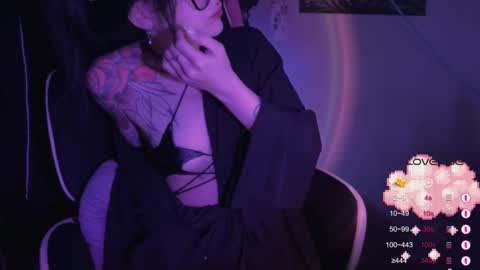 Tara  Sonny online show from January 11, 5:45 am