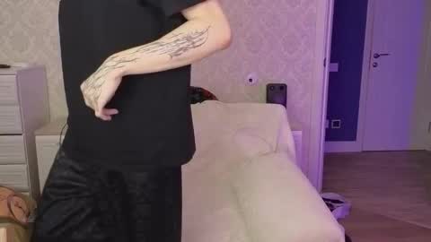 Mark online show from March 9, 2:32 pm