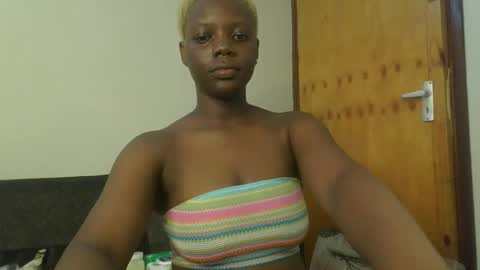 Snapshot of drip_doll_ chatting on January 16, 3:49 pm Kimberly online show from January 16, 3:49 pm