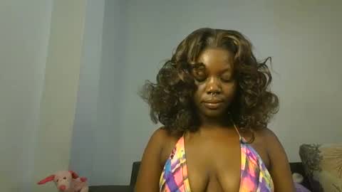 Snapshot of drip_doll_ chatting on February 5, 5:28 pm Kimberly online show from February 5, 5:28 pm