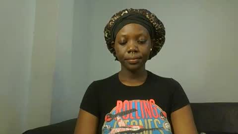 Snapshot of drip_doll_ chatting on February 7, 11:03 am Kimberly online show from February 7, 11:03 am